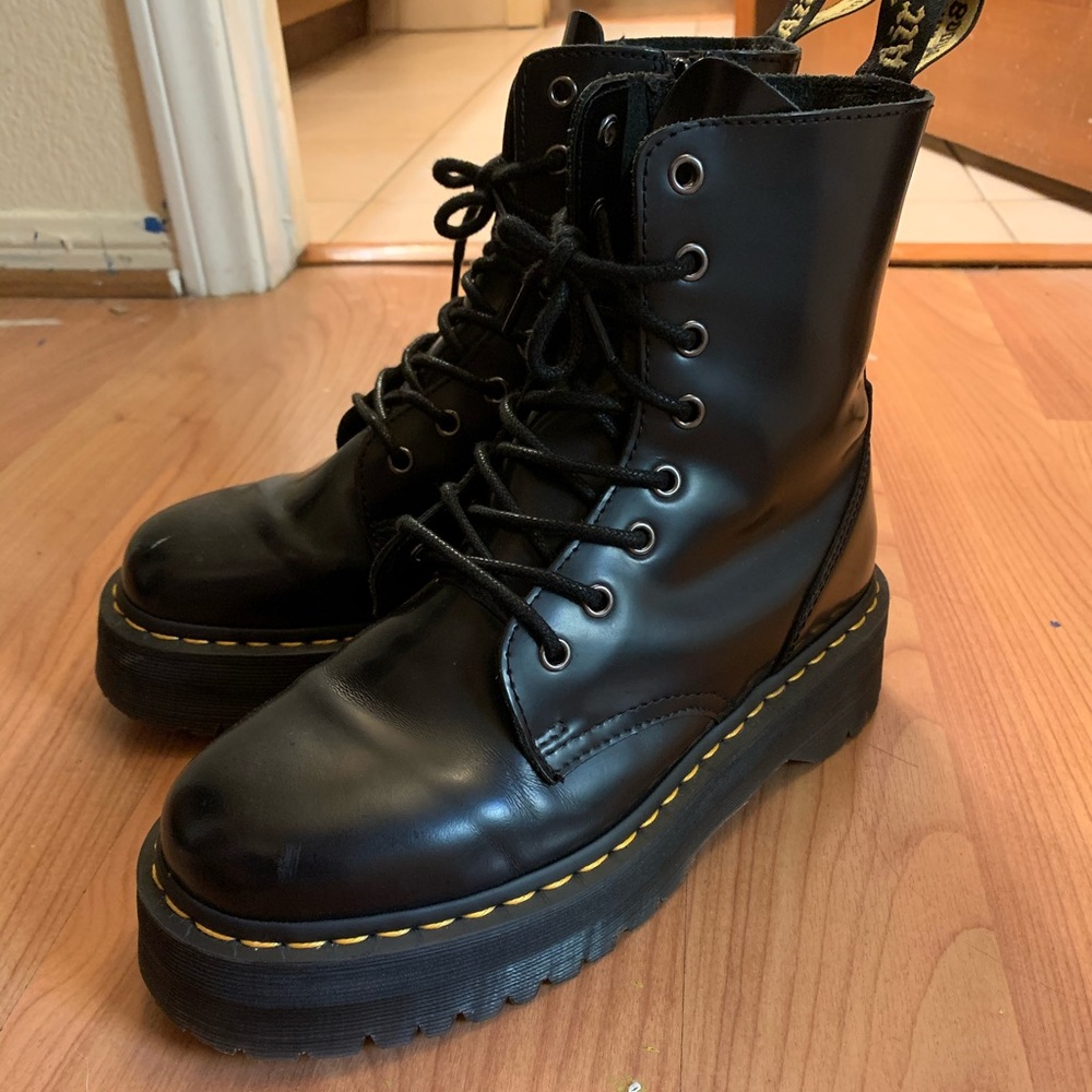 Dr. Martens - Jason Platform Boots
